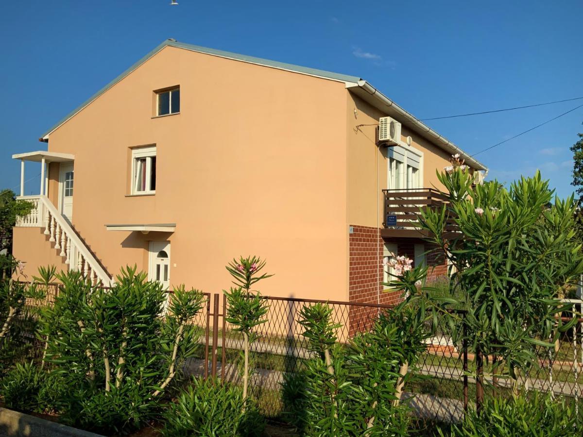 Apartment Agava Istria - Family Vacation Rental With Free Parking, Garden, Wifi Ližnjan Екстериор снимка