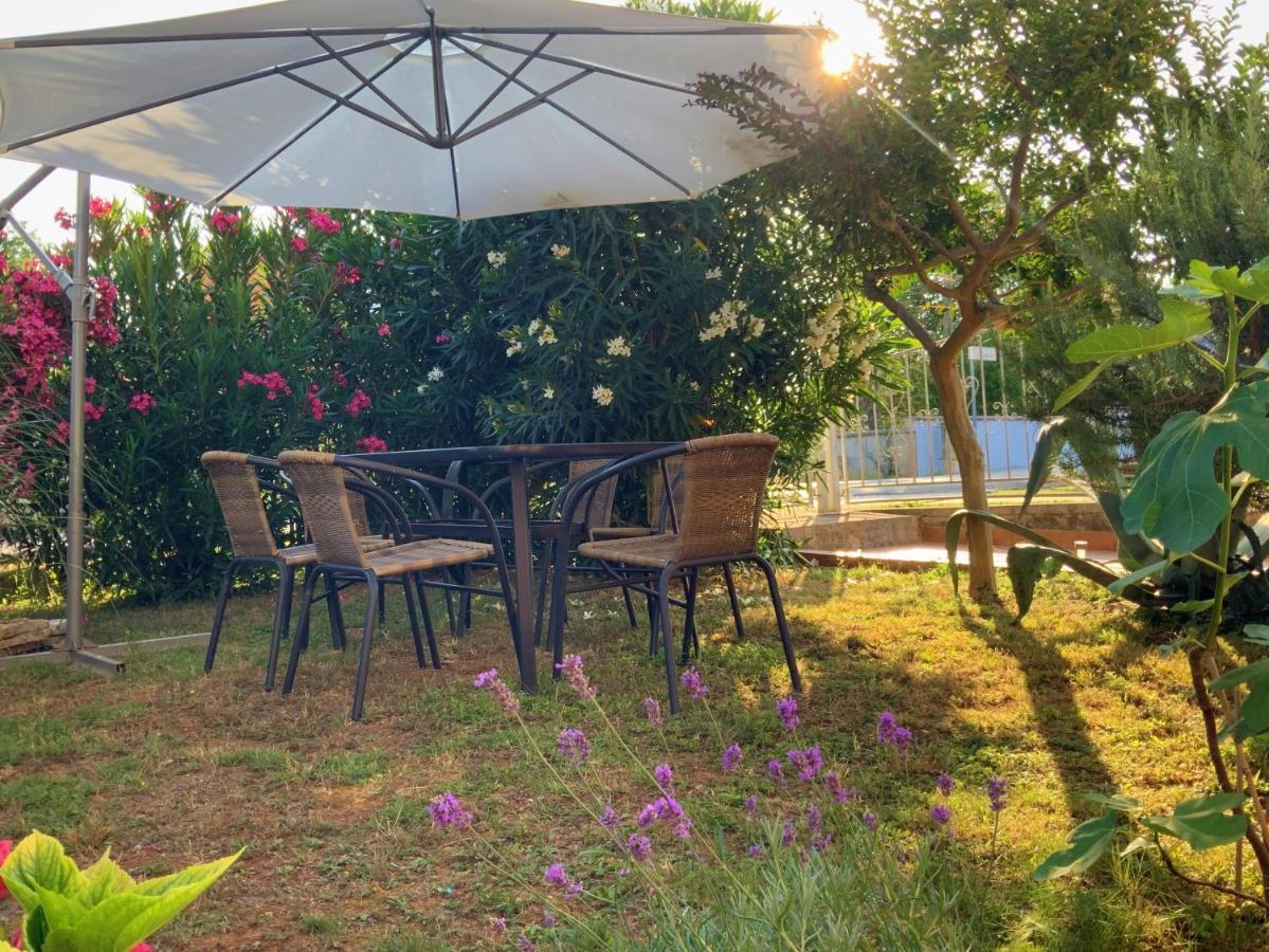 Apartment Agava Istria - Family Vacation Rental With Free Parking, Garden, Wifi Ližnjan Екстериор снимка